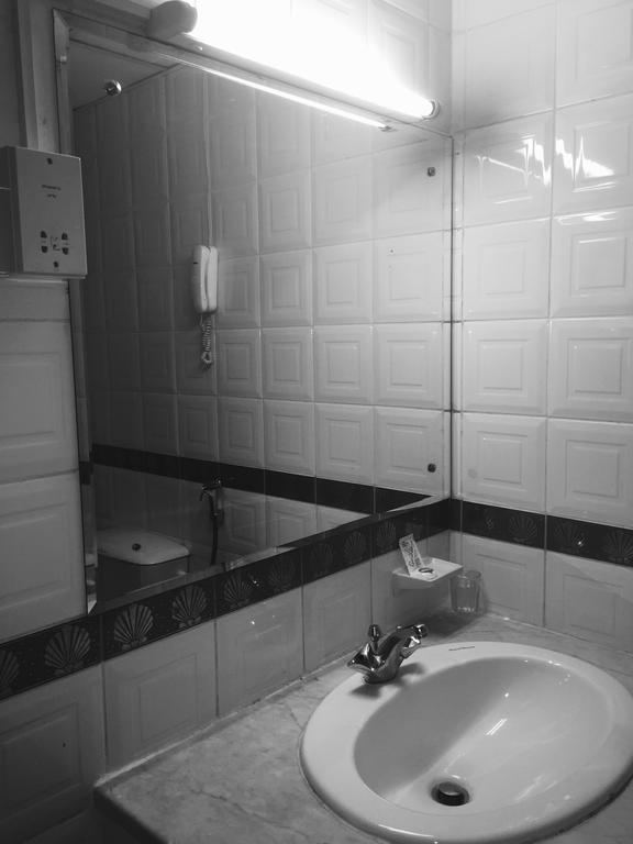 Gold Plaza Guest House Dubaj Pokój zdjęcie